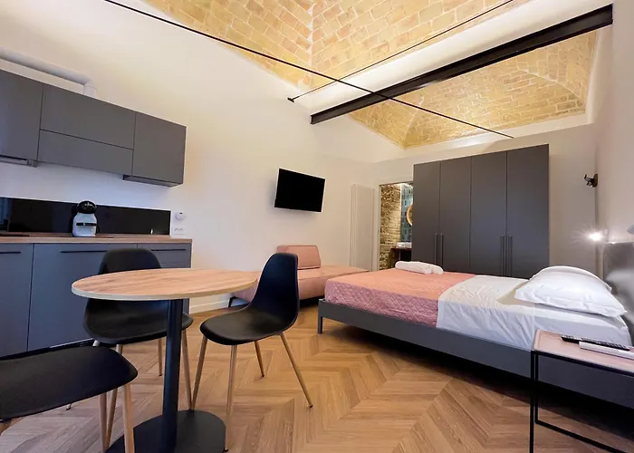 בית הארחה Residenza Veneto 80 *